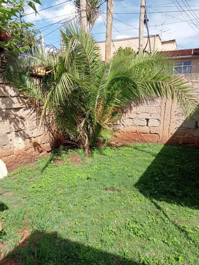 Pinkroses Gardens Hostel Nairobi Eksteriør billede