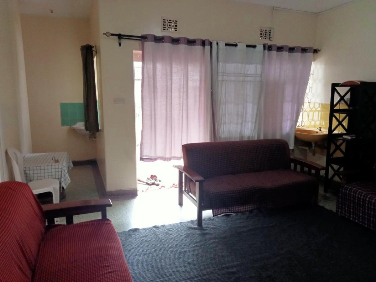 Pinkroses Gardens Hostel Nairobi Eksteriør billede