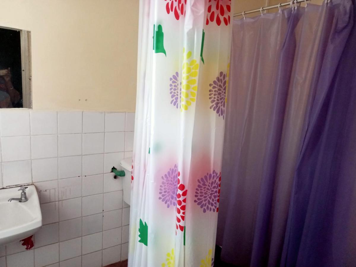 Pinkroses Gardens Hostel Nairobi Eksteriør billede